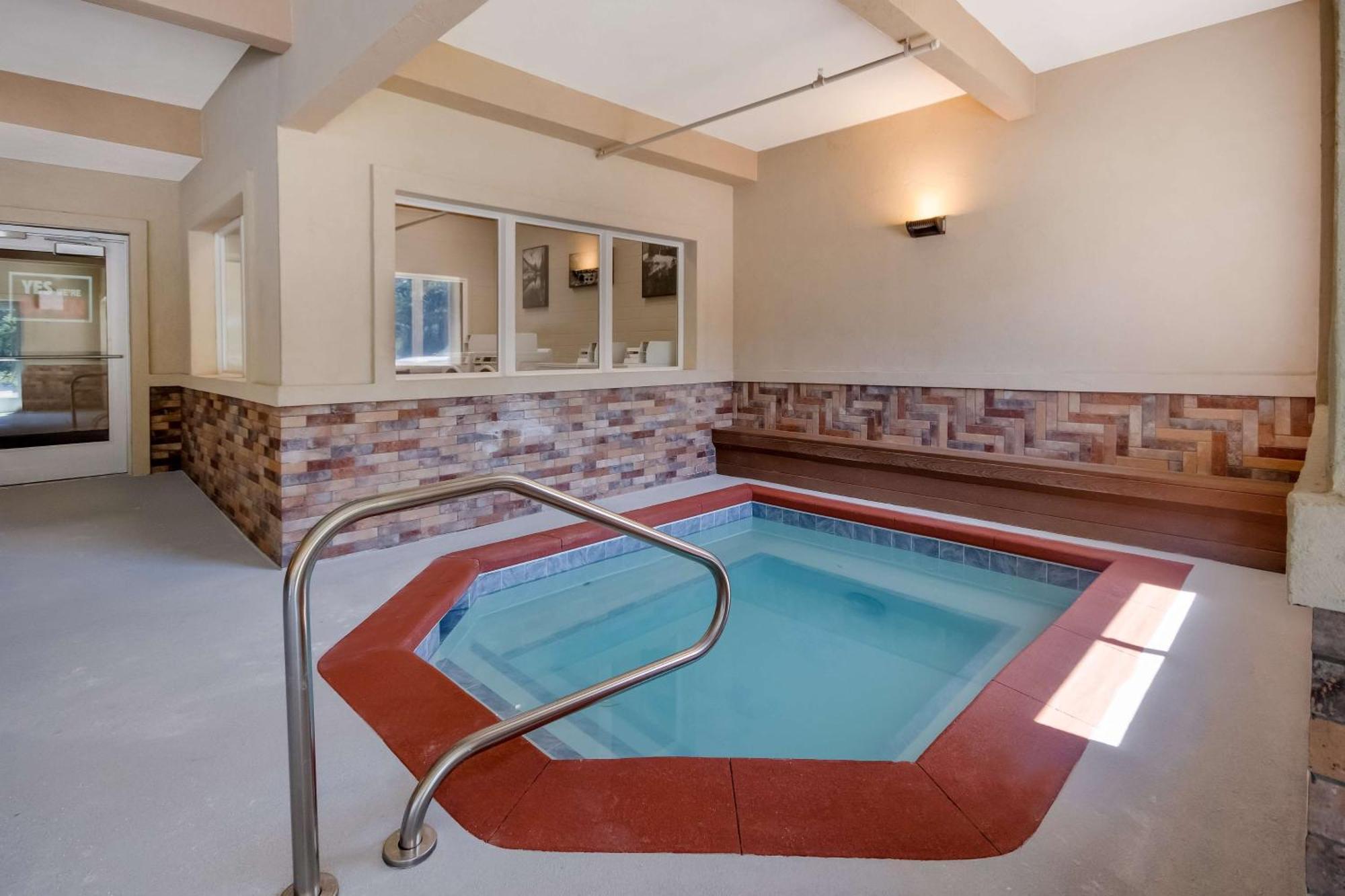 Surestay By Western Rexburg